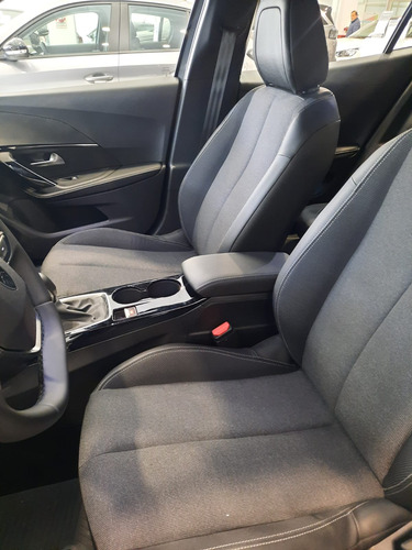 Peugeot 2008 1.0T Allure