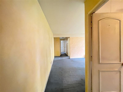 Departamento En Venta De 2 Dorm. En Las Condes