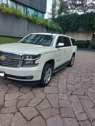 Imagen 2 de 12 de Chevrolet Suburban