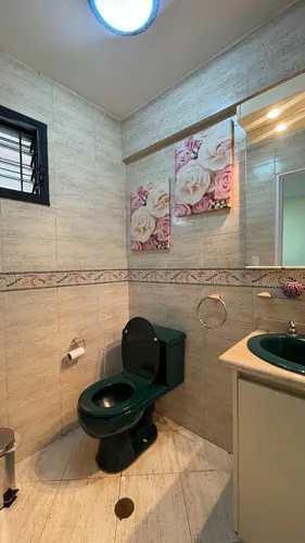 Casa En El Cafetal (5h/7b/4pe)
