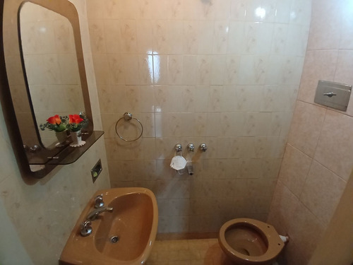 Casa En Venta En Caseros