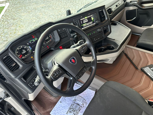 Scania 420r Super 4x2