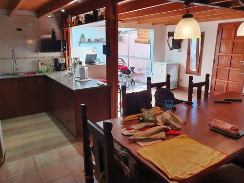 Venta 2 Casas Sobre Lote, Zacagnini