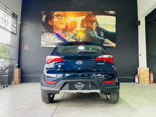 Imagem 8 de 17 de Hyundai Hb20x 1.6 16v Premium 2014