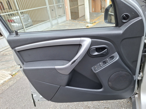 Renault Duster 1.6 EXPRESSION 4X2 16V FLEX 4P MANUAL