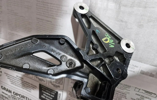 Apoya Pie Delantero Lado Izquierdo Bajaj Rouser Ns 200 Fi