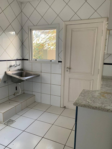 Imagem 10 de 15 de Vendo Casa Em Condomínio Fechado Na Lagoa Da Conceição - 4008