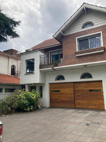 Quinta En Venta - 6 Dormitorios 5 Baños - Pileta - 3742 Mts2 - Moreno