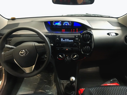 Toyota Etios 1.5 X 5p 2021 0km