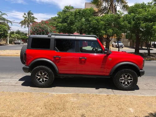 Ford Bronco 2.7 Badlands 5p At