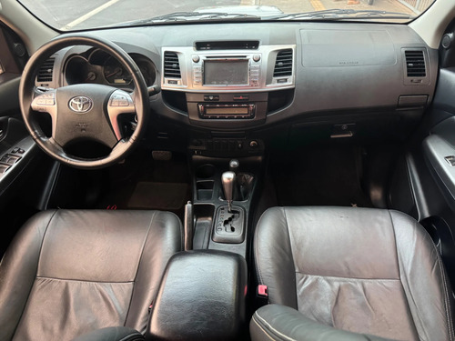 Toyota Hilux 3.0 SRV 4X4 CD 16V TURBO INTERCOOLER DIESEL 4P AUTOMÁTICO