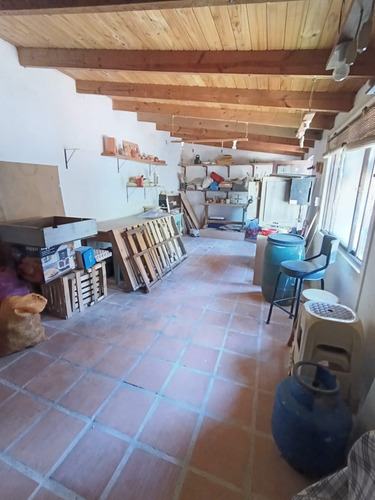 Se Vende Casa En Parque Batlle 4 Dormitorios, Patio, Parrillero Y Gran Salon Al Fondo