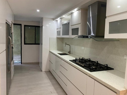 Imagen 12 de 19 de Impecable Townhouse El Manantial Mañongo Jc-lp