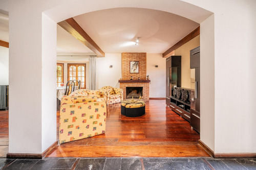 Casa En Monte Grande - 3 Dormitorios Y Escritorio - Apto Credito