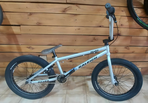 Bicicleta Rodado 20 Freestyle Bmx Raleigh Jump X1 Gris Pro Tamaño Del Cuadro M