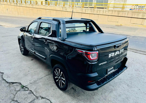 RAM 700 1.0T Laramie Cvt Turbo Fwd