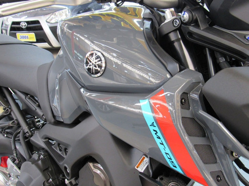 Imagem 8 de 15 de Yamaha Mt-09