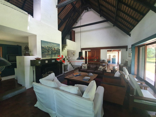 Casa Exclusiva En La Zona Del Golf.- Ref: 1540