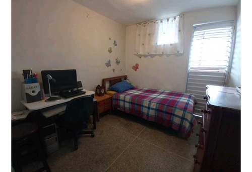 Se Vende Apartamento 254 M2 4h/3b Parque Carabobo