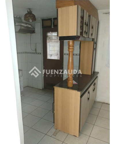 Casa En Venta De 3 Dorm. En Maipú