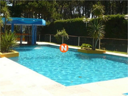 Casa En Venta Y Alquiler, Cantegril, Punta Del Este, 4 Dormitorios.- Ref: 207382