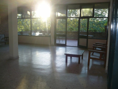 Departamento Con Vista Plena Al Mar, 2 Dormitorios, 2 Baños