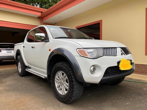 Imagen 2 de 15 de Mitsubishi Sportero Sportero