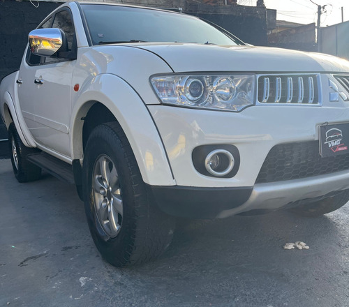 Mitsubishi L200 3.2 Triton Hpe Cab. Dupla 4x4 Aut. 4p