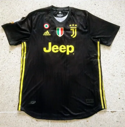 Camiseta negra online de la juventus