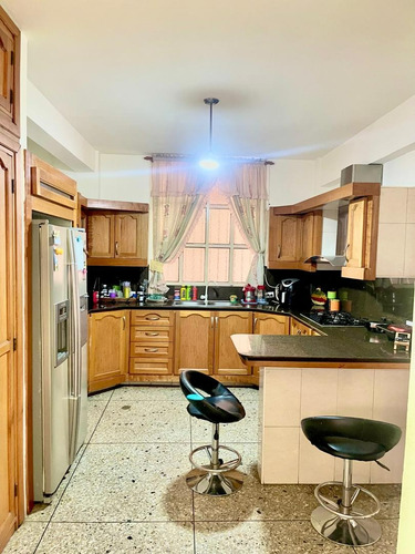 Inmobiliaria Mundo Inn Vende Casa En Colinas De Santa Rosa