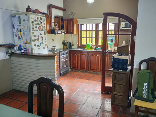 Confortable Casa En Excelente Ubicación