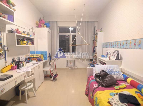 Apartamento À Venda, 3 Quartos, 1 Vaga, Copacabana - Rio De Janeiro/rj - 18817