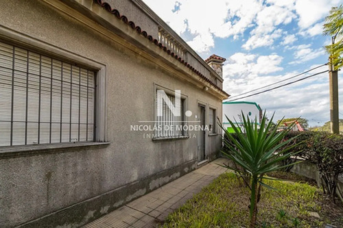 Venta Casa Esquinera 4 Dormitorios 2 Baños 1 Garaje Cerrito De La Victoria