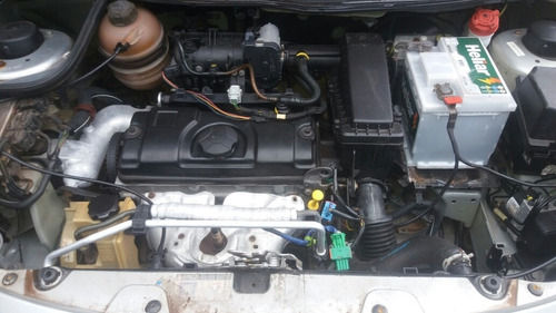 Imagem 7 de 9 de Peugeot 207 2014 1.4 Active Flex 5p