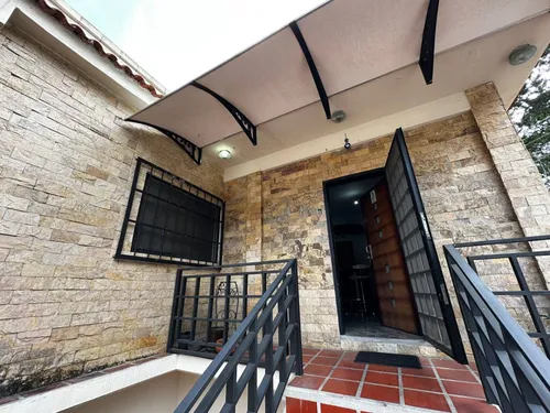 Casa En Venta En Parque Caiza