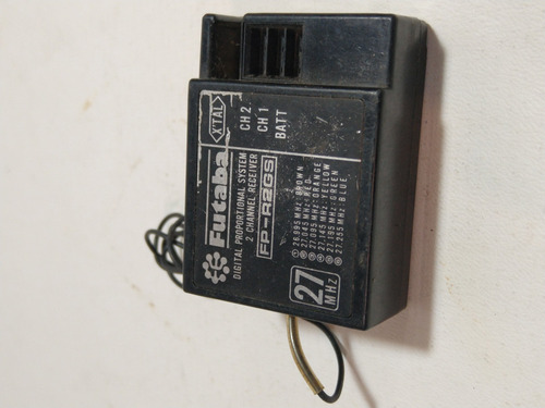 Futaba Receptor 27 Mhz. Am Fp-r2gs Vintage De Los 80s (Usado)