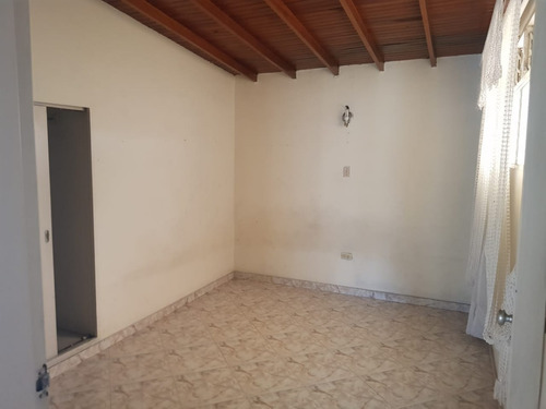 Imagen 12 de 17 de Excelente Oportunidad Casa Esquinera 2 Pisos Mas Terraza