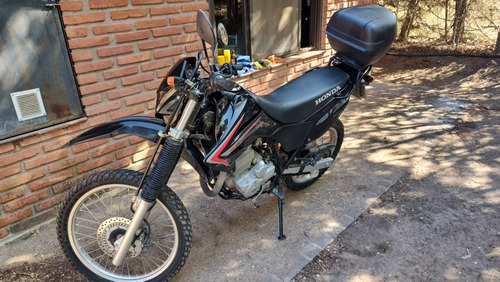 Imagen 12 de 25 de Moto Honda Tornado Xr 250 2016 7300 Km Impecable Original !!