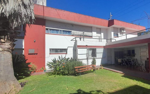 Excelente Esquina En Venta
