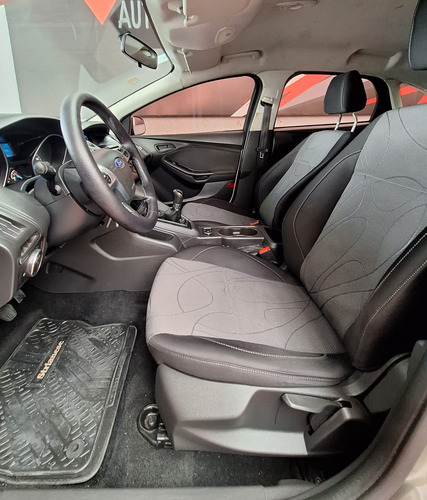 Ford Focus III 1.6 Sedan S