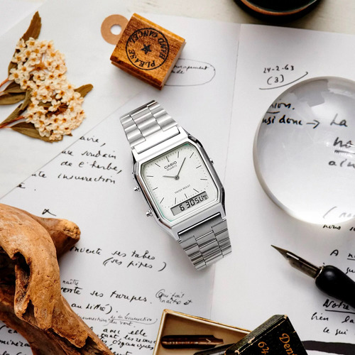 Reloj Casio Aq-230a-7am Acero Inoxidable Y Fondo Blanco