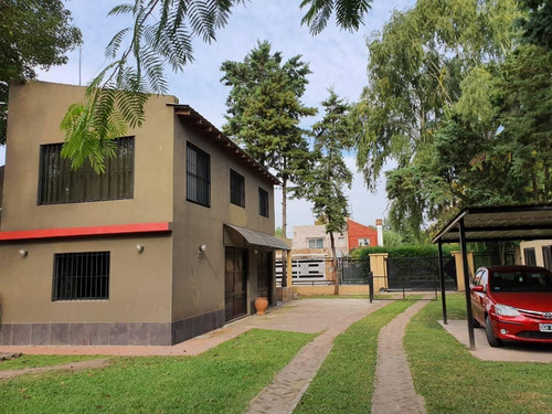 Casa 5 Amb En 2 Plantas, Lote 44x48. Barrio La Celia, Ezeiza