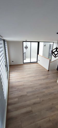 Amplia Casa 3d/3b En Condominio Con Áreas Comunes
