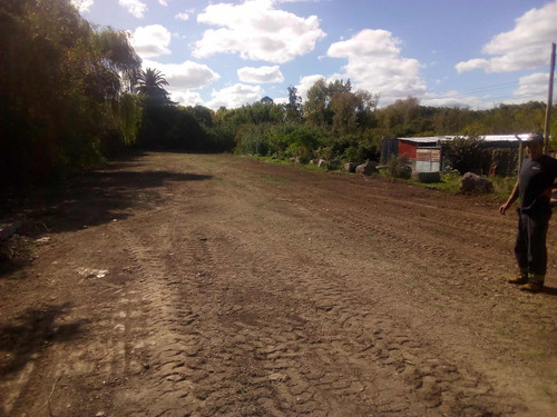 Vende O Permuto Terreno En Lezica De Gran Metraje , Líquido