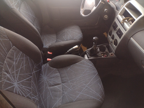 Fiat Siena 1.4 Elx Flex 4p
