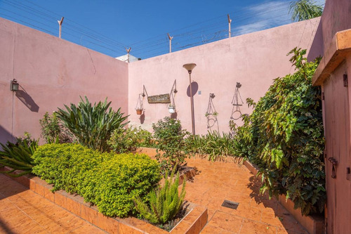 Se Vende Casa 4 Dormitorios Bº Paso De Los Andes