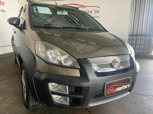 Imagem 3 de 15 de Fiat Idea Adventure 1.8 16v(flex) 4p 2013