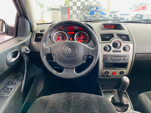 Renault Mégane 1.6 Dynamique Grand Tour 16v Flex 4p Manual