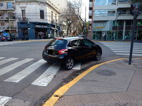 Imagen 12 de 18 de Peugeot 208 Feline 2014 - Impecable Estado