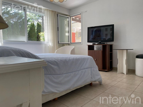 Casa - 5 Ambientes - 3 Cocheras - Pinamar - Venta